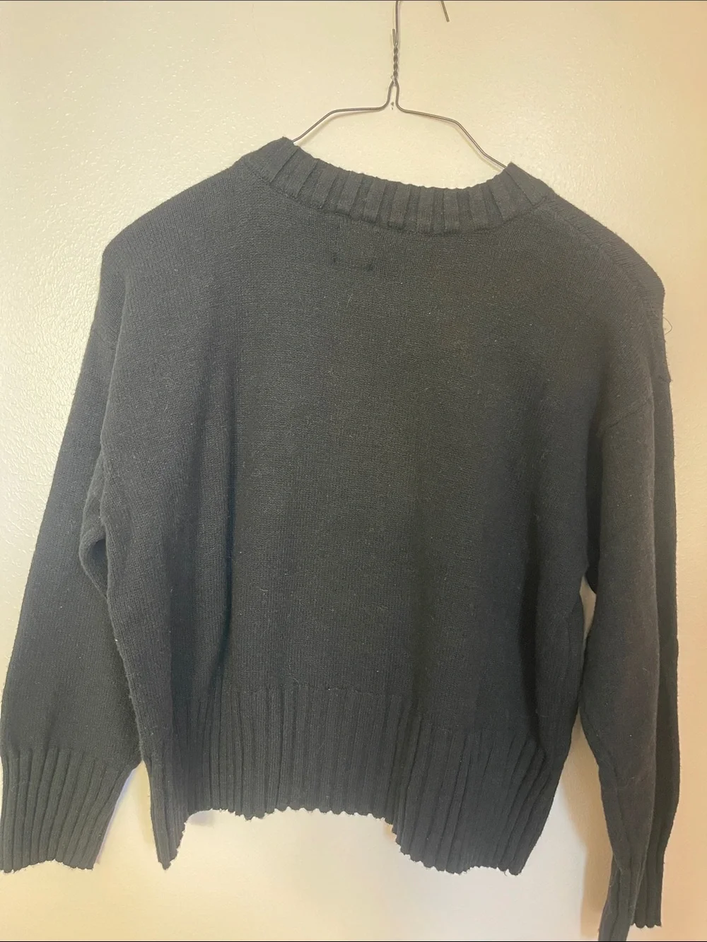 GAP‎ Black Ribbed Crewneck Sweater
